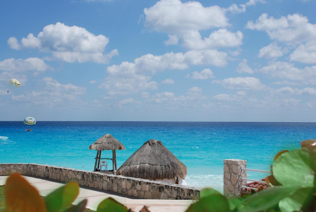 Solymar Beach Condos Cancún Exterior foto